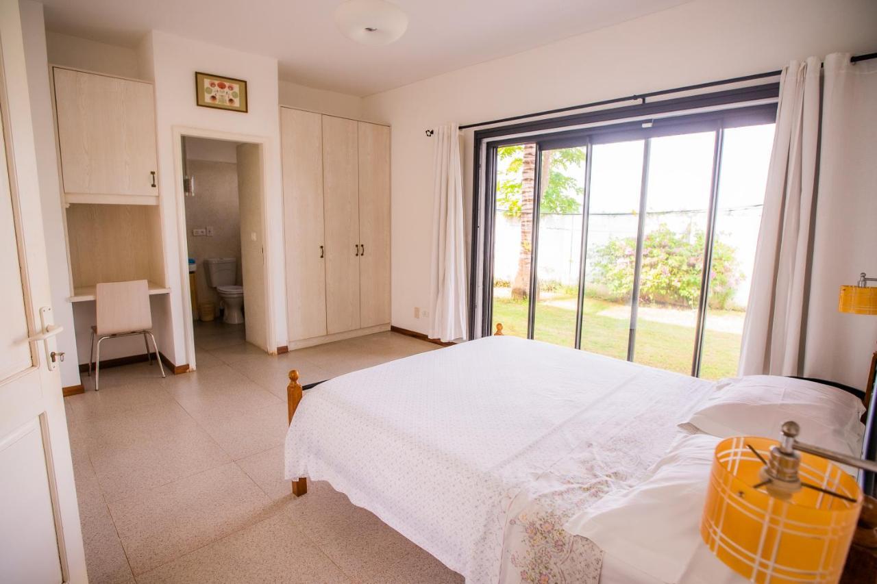 Villa Angelou - Sunlit Beach Getaway With Pool And Wifi เบลล์ แมร์ ภายนอก รูปภาพ